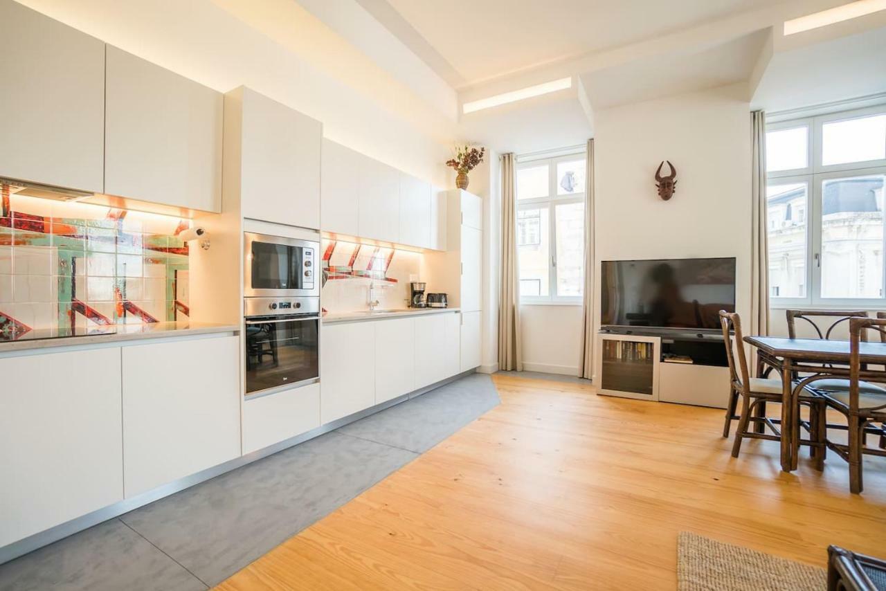 Apartment Spacious & Bright In Cais Sodre Lissabon