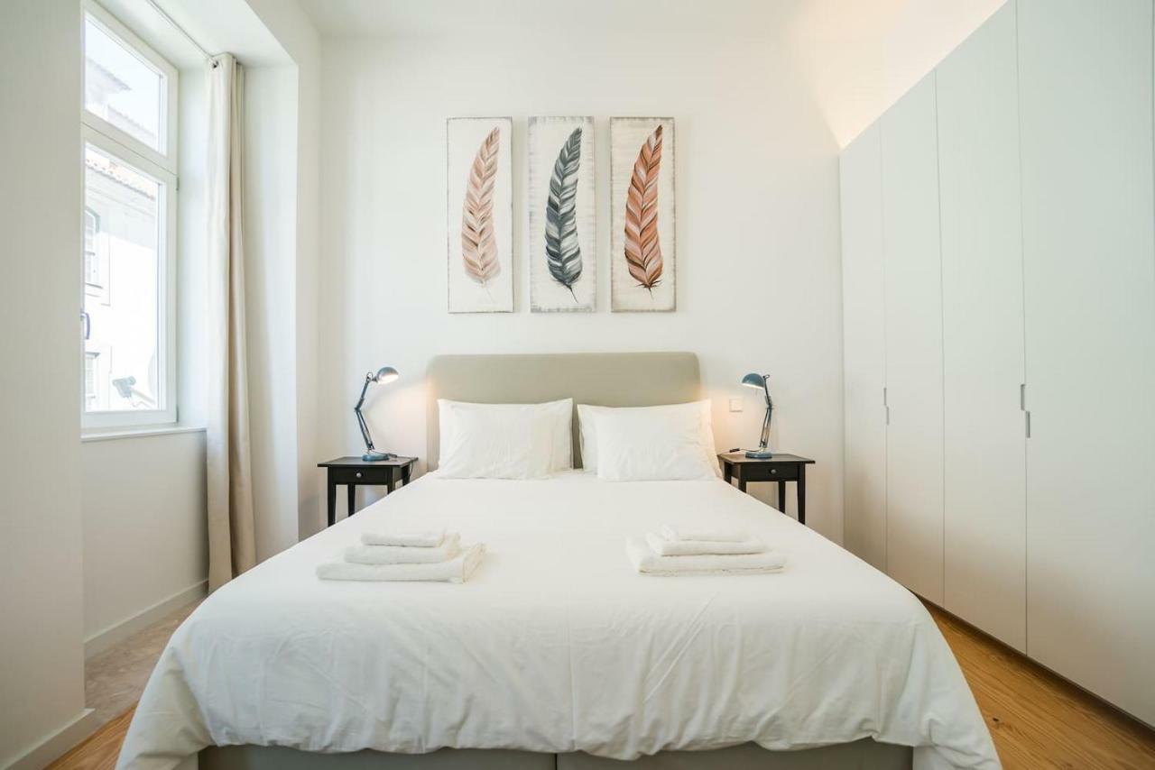 Spacious & Bright In Cais Sodre Apartment Lissabon